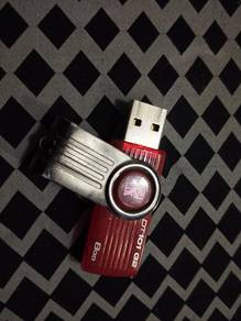 Kingston Thumb drive 