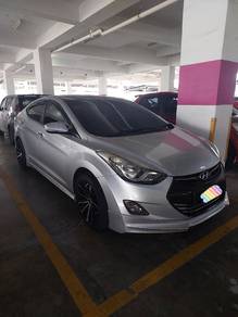 Hyundai Elantra PREMIUM in Petaling Jaya, SGR