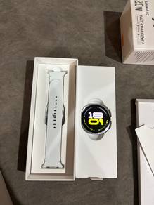 Samsung Watch8 44mm (White) + Fast Charger