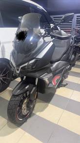 Sym Husky ADV 300