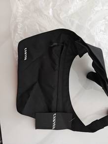 Canyon Original Shoulder Bag (BK)