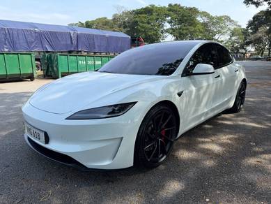 Tesla Model 3 LONG RANGE AWD in Sungai Besi, KUL