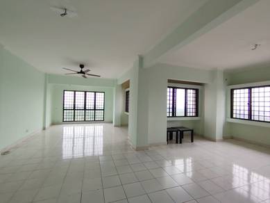 Condominium For Rent in Pan Vista