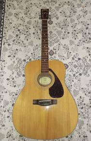 Guitar Yamaha F370
