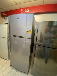 TOSHIBA 720L BIG Refrigerator 5m2n5tg - terpakai