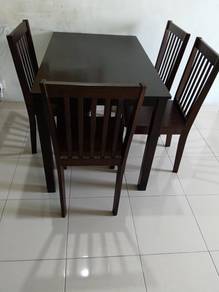 Classy Glory Modern Design Solid Wood Dining Table