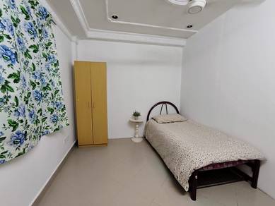 Room in Bangi, SGR