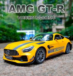 1:18 Scale Mercedes Benz AMG GTR Die Cast Car