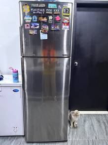 Peti Ais untuk dijual