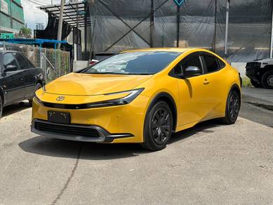 Toyota Prius Z in Damansara, KUL