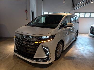 Toyota Alphard Z in Damansara, KUL