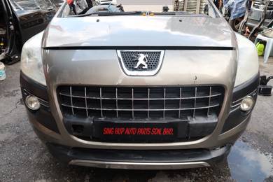 PEUGEOT 3008 1.6 TURBO half cut