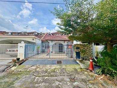 1.5-storey Terraced House For Sale in Subang Jaya,SGR