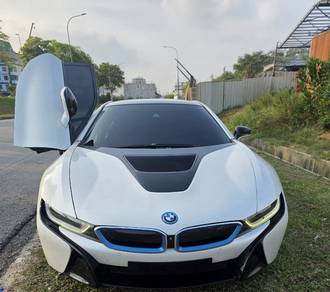 BMW i8 EDRIVE (PLUG-IN HYBRID) in Seremban, NSN