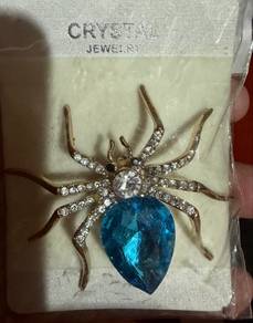 BROOCH SPIDER FOR ALL USEr