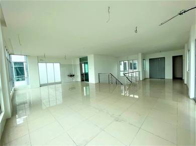 Condominium For Sale in Silk Residence