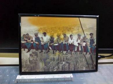 3D Photo of high rise buildings and workers