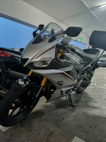 Yamaha R25