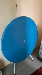 Meja biru