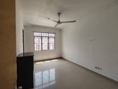 Apartment For Rent in Mentari Court