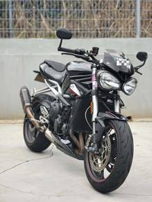Triumph Street Triple