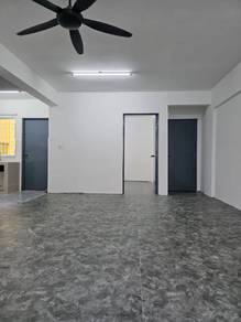 Apartment For Rent in Azalea Court