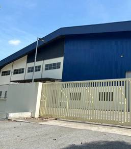 Warehouse / Factory For Sale in Bukit Beruntung,SGR