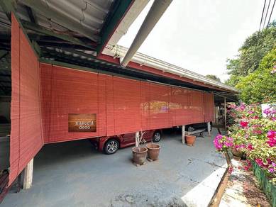 Maroon Natural Bamboo Roller Screen