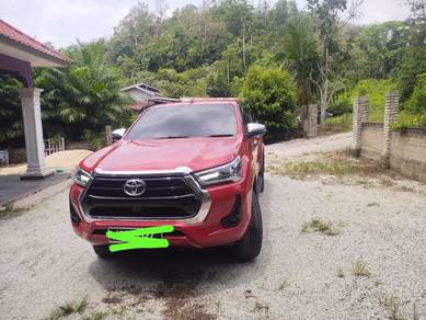 Toyota Hilux DOUBLE CAB 2.4V (AT) 4X4 in Kuala Krai, KTN