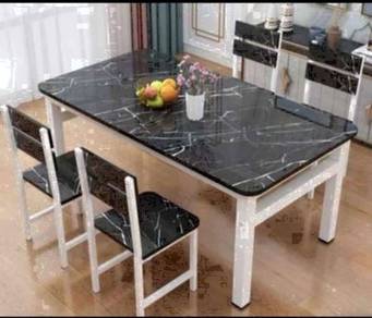 Meja Makan Set design marble hitam&putih