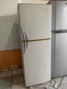 Peti Sejuk Fridge 2 doors Refrigerator Faber Ice