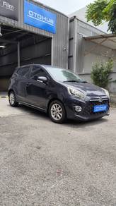 Perodua Axia G in Kota Damansara, SGR