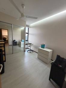 Condominium For Sale in North Greenwich