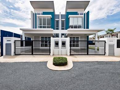 Semi-Detached House For Sale in Seremban,NSN