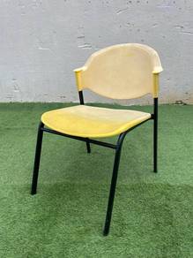 P15-Y Kerusi Sekolah Rendah Plastik Chair Yellow
