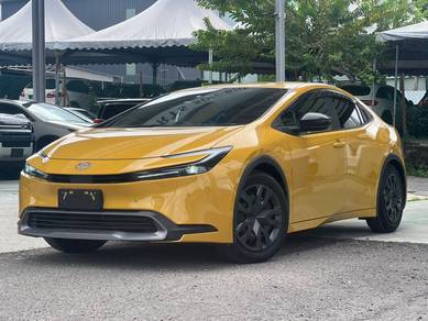 Toyota Prius Z in Ara Damansara, SGR