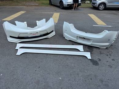 No 17-1-51 Nissan Leaf 1st Gen Impul Bumper Jpn