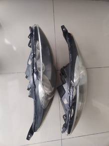 Ford Fiesta head lights set