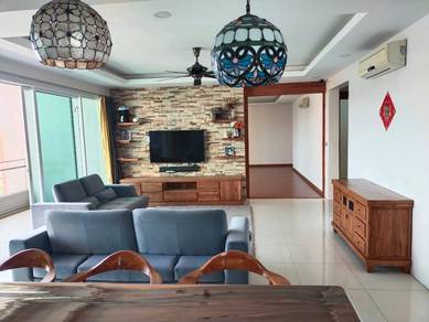 Condominium For Sale in Central Park