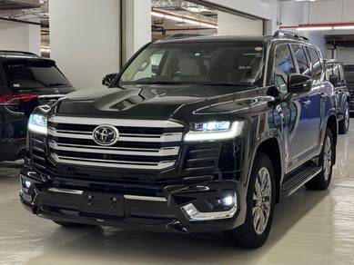 Toyota Land Cruiser ZX in Cheras, KUL