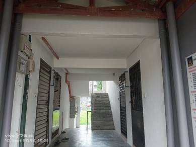 Room in Kota Kemuning, SGR
