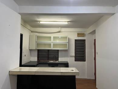 Flat For Rent in Taman Putra Budiman Flat