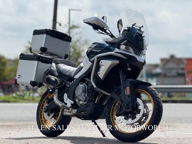CFMOTO 700MT