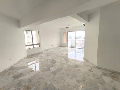 Condominium For Sale in Le Jardine