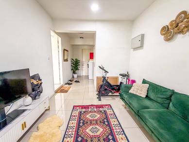 Condominium For Sale in Paragon 3