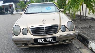 Mercedes Benz E200 200 K (CKD) in USM, PNG