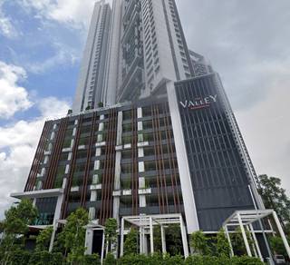 Condominium For Sale in The Valley @ SkySierra