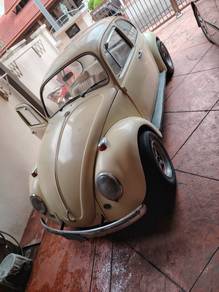 Volkswagen Beetle 1300 in Sungai Ara, PNG