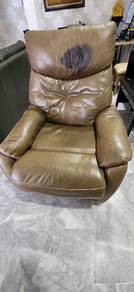 Rozel Single-Seater Recliner Sofa – Comfortable 