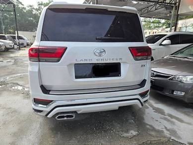 Toyota Land Cruiser ZX in Johor Bahru, JHR